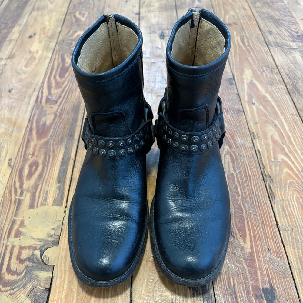 Frye Black boots size 6